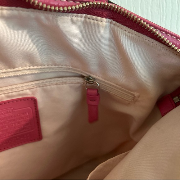 Coach vintage tan/pink with stripe shoulder bag medium size gorgeous - Picture 8 of 15
